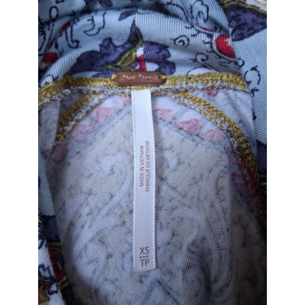 Free People Chase Me Top Wisteria Combo XS Boho Paisley Mock Neck Fitted Layer - Picture 8 of 14